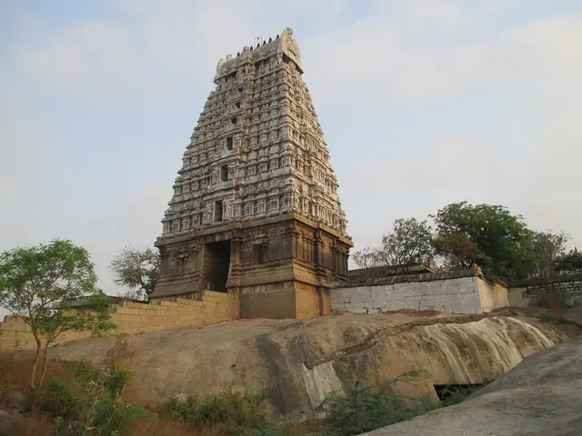 Atulyanatheswarar (Oppillamaneeswarar) Temple, Arakandanallur (Araiyani Nallur)