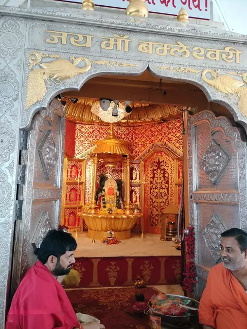 Maa Bamleshwari Temple, Dongargarh