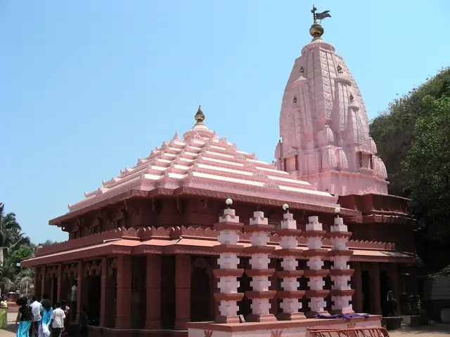Swayambhu Ganpati, Ganpatipule