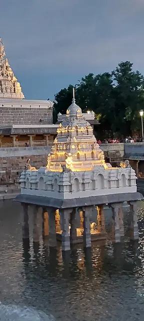 Kamakshi Amman Temple, Kanchipuram
