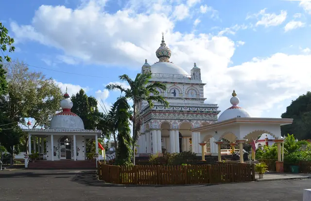 Maheswarnath Mandir, Triolet
