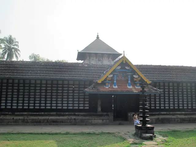 Navamukunda Temple, Thirunavaya