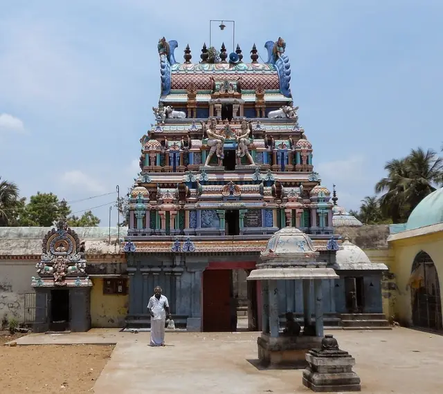 Thuyar Theertha Nathar Temple, Omampuliyur