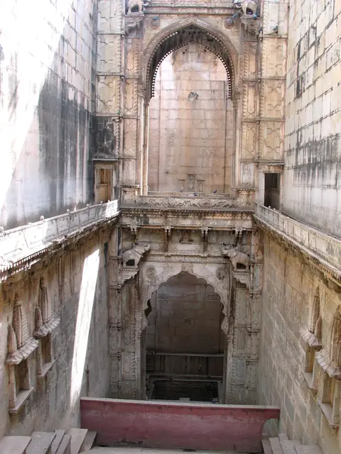 Raniji ki Baori, Bundi