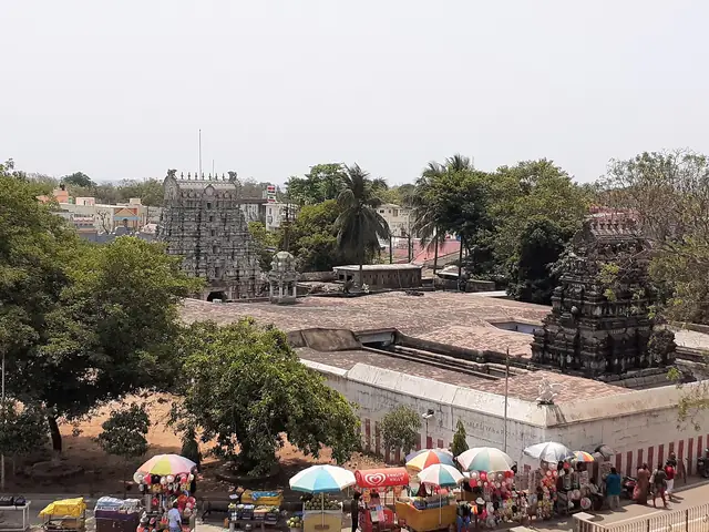 Sthalasayana Perumal Temple, Thirukkadalmallai (Mamallapuram)