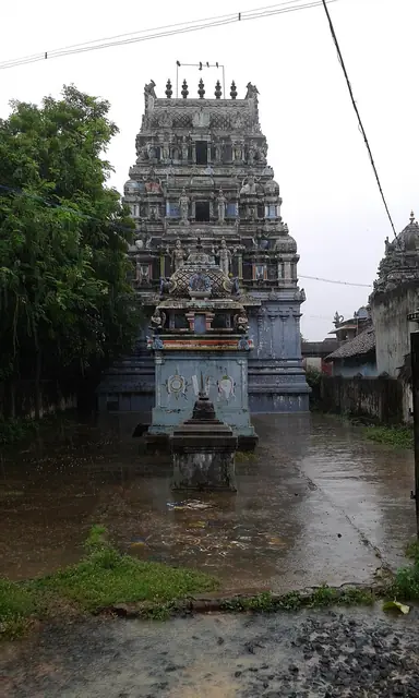 Gopalakrishna Perumal Temple, Thirukkavalampadi (Thirunangur)