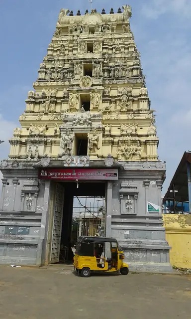 Narayana Perumal Temple, Thiru Manimada Koil (Thirunangur)
