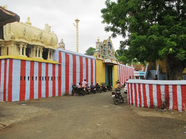 Thiruvazhmarban Temple, Thiruppathisaram (Thiruvanparisaram)