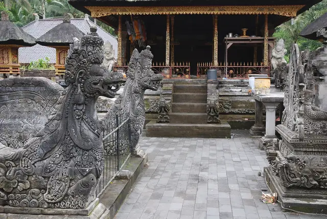 Pura Tirta Empul, Tampaksiring