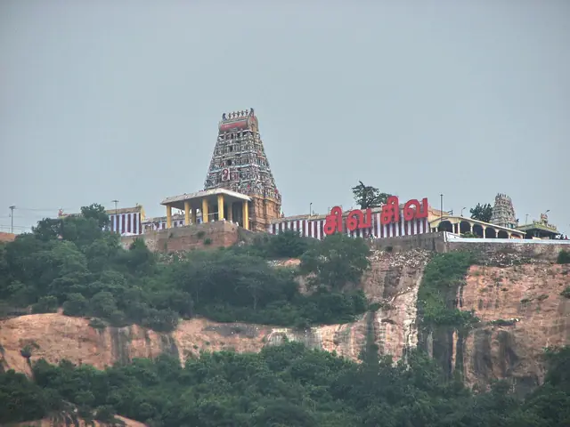 Ardhanareeswarar Temple, Tiruchengode
