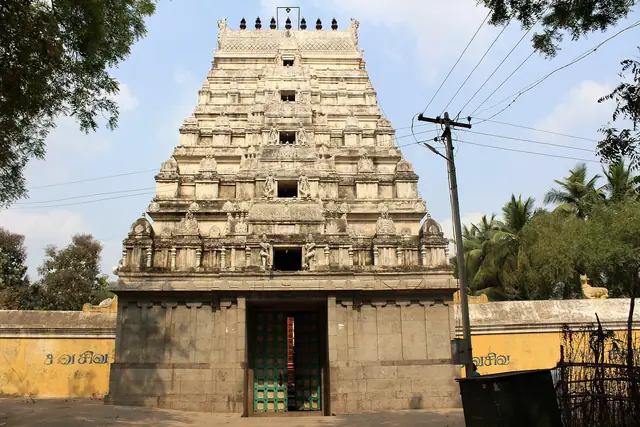 Sivalokanathar Temple, Tirumundeeswaram (Gramam)