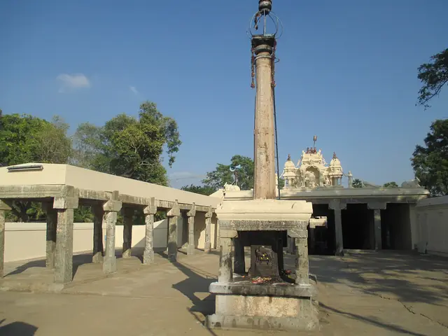 Tirumuruganatheswarar Temple, Tirumuruganpoondi