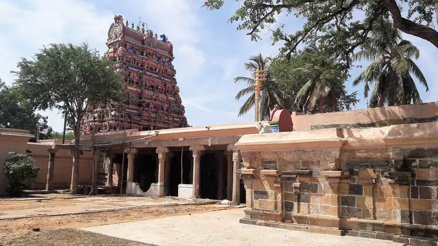 Mattruraivaradeswarar Temple, Tiruvasi